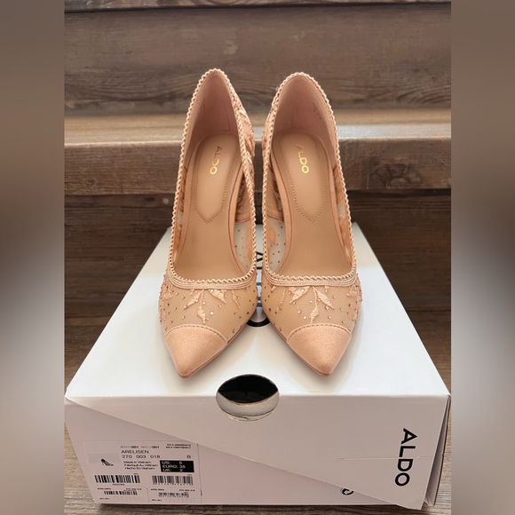 Aldo Size 5 heels - Picture 2 of 4